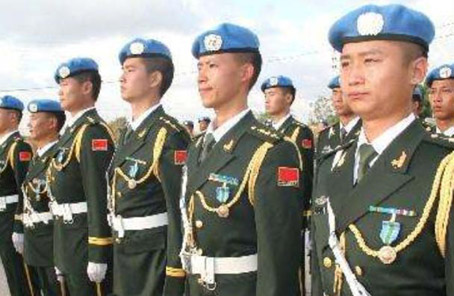 中国驻黎维和部队在多国联合实弹演习中表现出色
